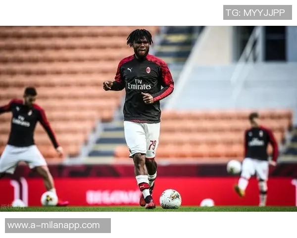 意天空报道恰尔汉奥卢和达米安将随国米征战意超杯但出场机会未定