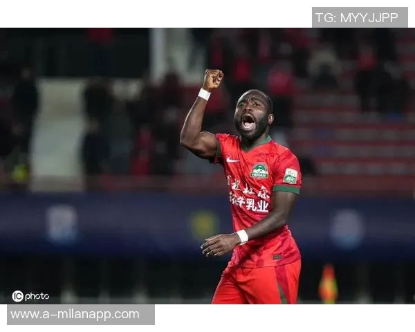 里切利正式租借巴甲维多利亚上赛季曾在西海岸效力