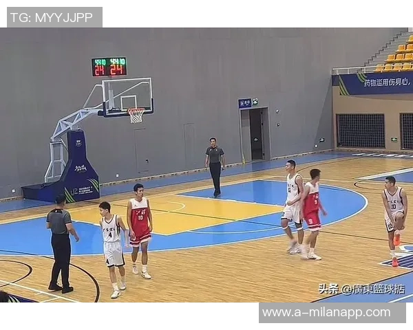 文班表现惊艳砍下17分7篮板隔扣对手并限制切特发挥至极限