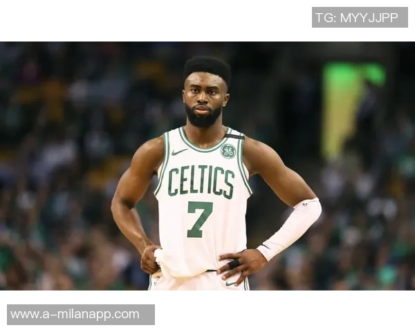 杰伦布朗半场狂砍29分展现火力全开状态正负值高达24助球队领先